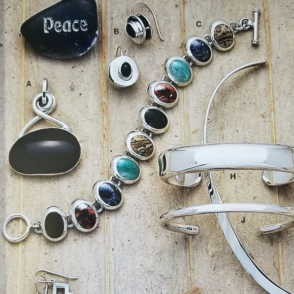 RARE Silpada Sterling Silver & Stone Bracelet